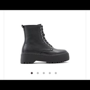 COPY - BRAND NEW Platform Call it Spring combat boots